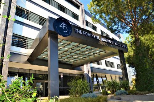 Yunusemre Hotel | The Fortyfive Business Hotel & Spa