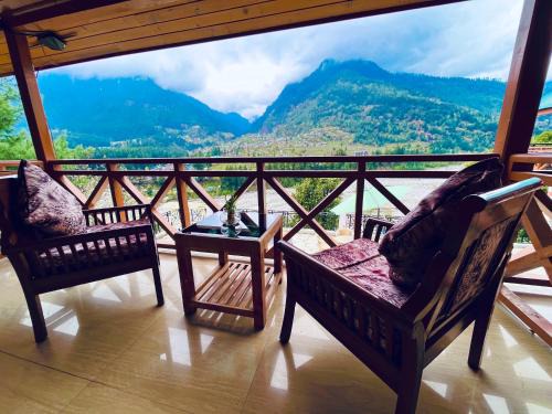 Gajraula Hotel | The Four Season Hotel & Resort, Manali - A blissful view from rooms