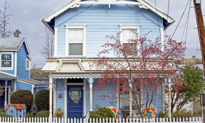 Sutter Creek House | The Fournier House: 1870 Victorian off Main St. in amazing Sutter Creek