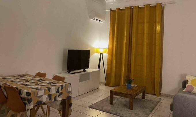 Musicians Quarter Apartment | The French Coastal Retreat by J - Central, 5 Mins. to SEA, Tram/Train + AC+Wifi