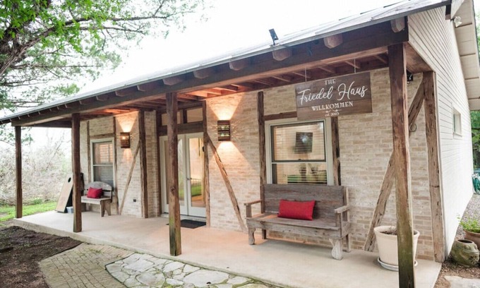 Gruene Cabin | The Friedel Haus at Gruene B&B