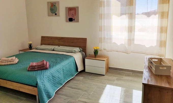 Assemini Apartment | The Friend's House II