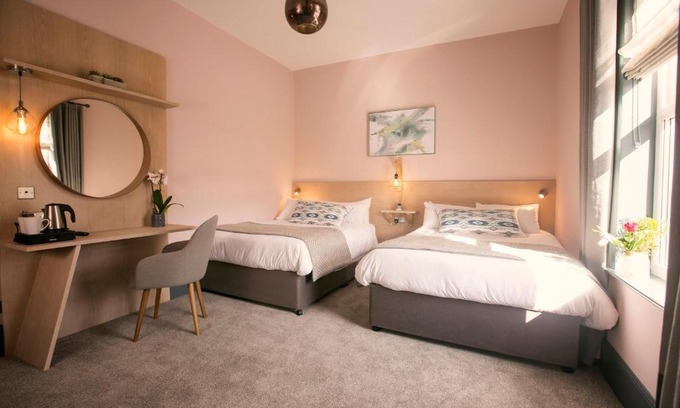 Ballintoy Hotel | The Fullerton Arms