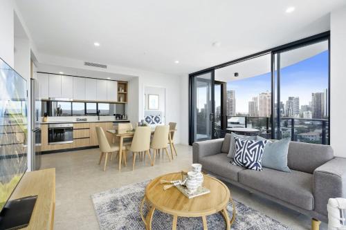 Broadbeach Apartment | The Gallery Broadbeach - Gclr