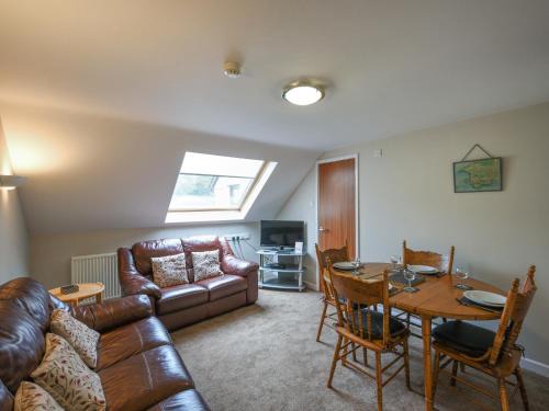 Llanteg House | The Garden Lodge Flat - Uk49415