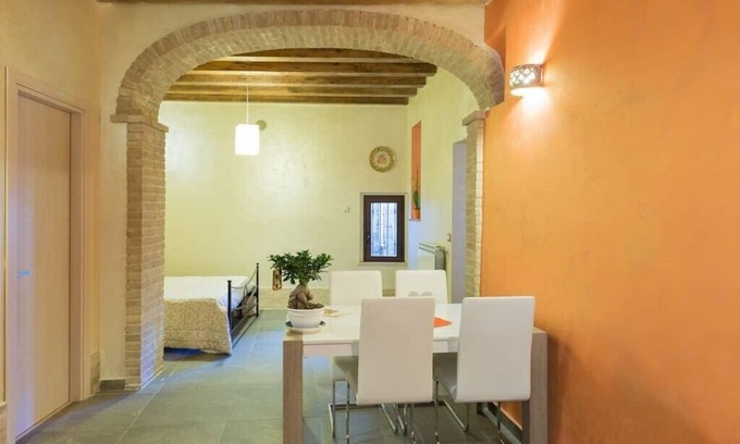 Piazza Armerina Apartment | The Garden of the Saracen House - Orange, with terrace