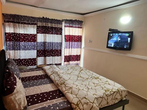 Mushin Bed & Breakfast | The Garden Residence