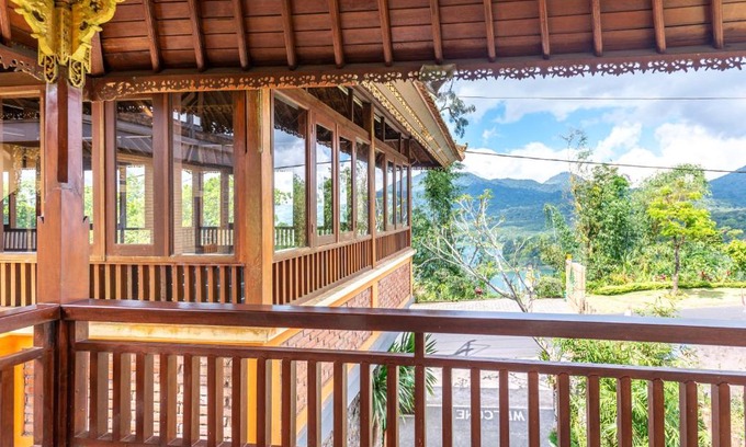 Wanagiri Villa | The Garuda Villa and Restaurant