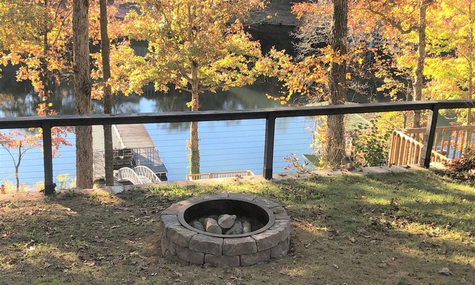 Cullman House | The Gathering Place: Big Lakehouse w/Covered Dock and Fiber Internet
