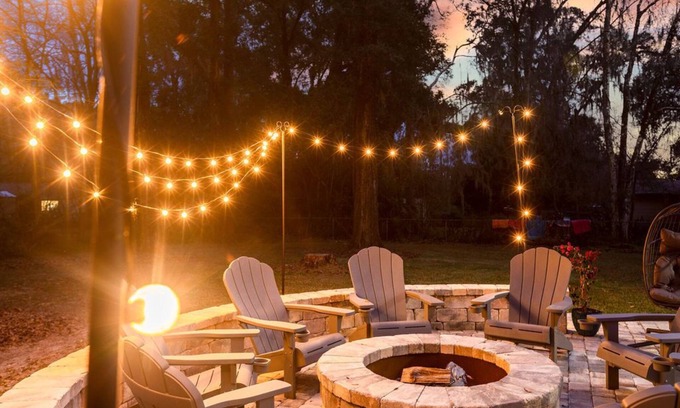 Gainesville House | The Gator Grande– 5 mins to UF! Fire Pit + Bar