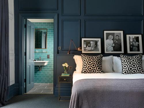 Cheltenham Hotel | The George