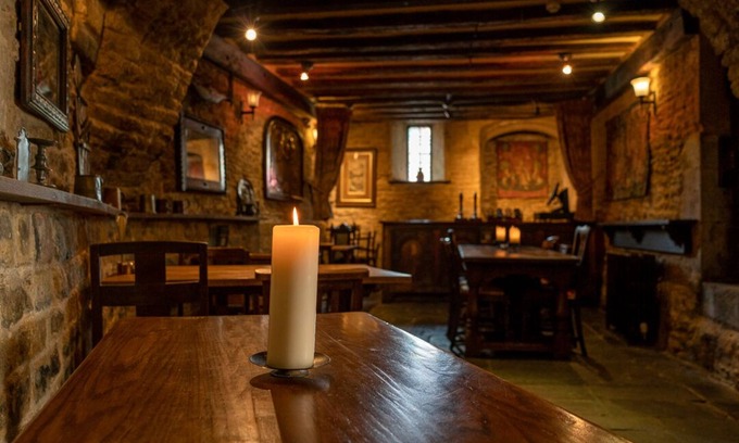 Norton St. Philip Hotel | The George Inn and The Plaine