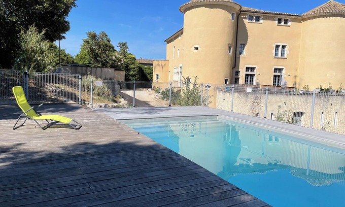 Lussan Apartment | The « GID Nest » Apartment Cosy Dans un Château du sud de la France