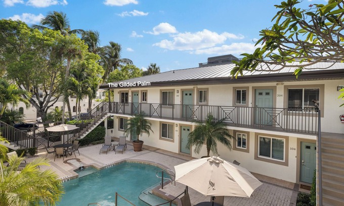 Old Naples Condo | The Gilded Palm - Naples, 4 Blocks to Beach, 1/2 Block to 5th Ave Downtown, Pool
