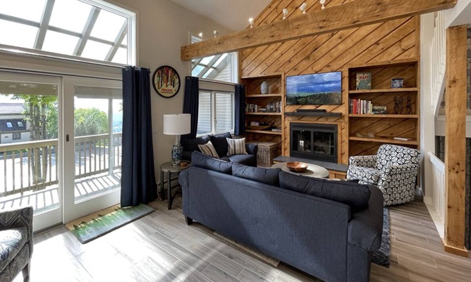 Ludlow Condo | The Glades at Okemo | Completely Remodeled Ski-in/Ski-out Trailside Condo