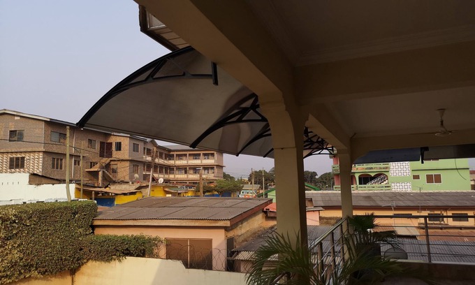 Accra House | The Golden Apple Guest House