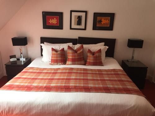 Lochearnhead Bed & Breakfast | The Golden Larches