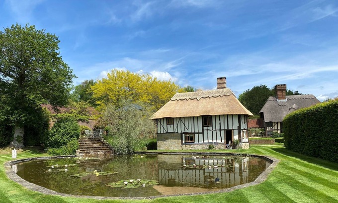 Crowborough Cottage | The Granary at Coes Vineyard, Rotherfield