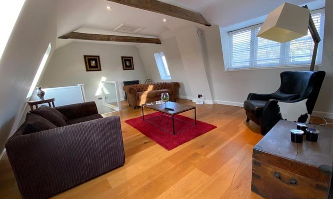 Stamford House | The Granary, lovely townhouse in central Stamford