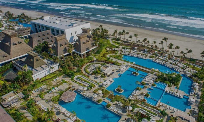 Playa Diamante Condo | The Grand Luxxe 3 Bedroom SPA Unit at Vidanta Acapulco