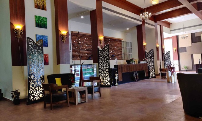 Raipur Hotel | The Grand Neelam Hotel