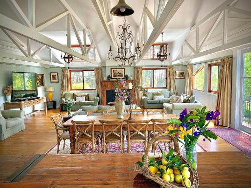High Range House | The Grange Berrima - The Ultimate Rural Retreat