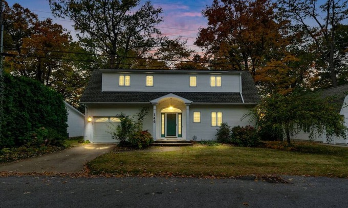 North East House | "The Grape Escape"-Stylish Retreat Wine Country PA