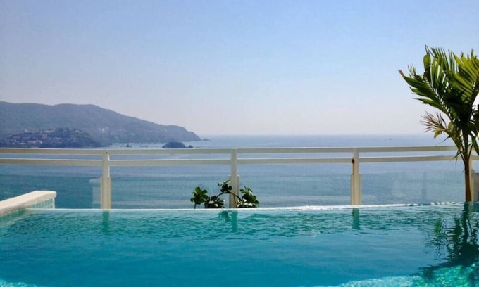 Ixtapa Condo | The Great Escape - Ixtapa - Penthouse Suite - with Private on Deck Pool