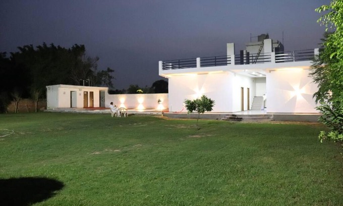 Faridabad House | The Green Farm Resort