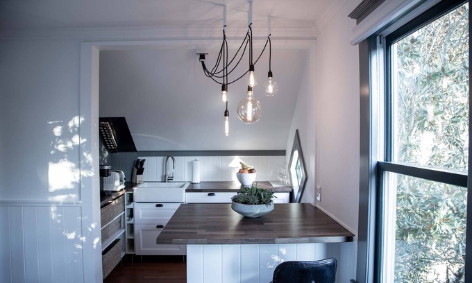 Wallingford House | THE GREENLAKE SUITES - center of seattle