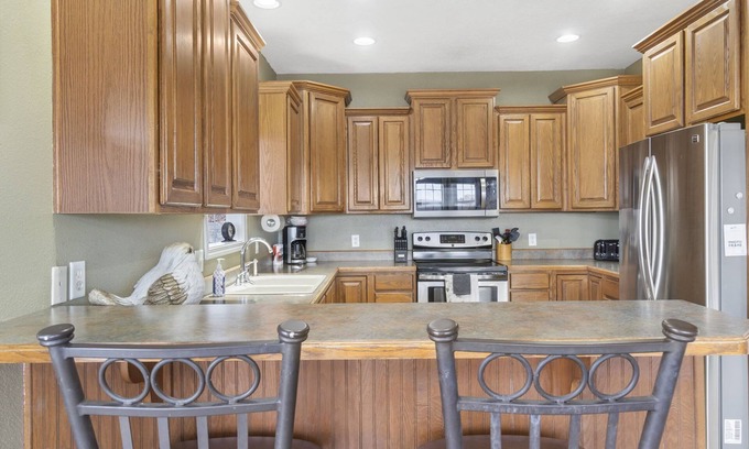 Kimberling City House | The Greenview Manor | Lake View