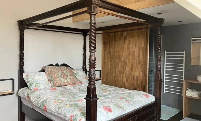 Udenhout Bed & Breakfast | The Guest Room - B&B at 300 meters from the nature reserve Loonse and Drunense Dunes
