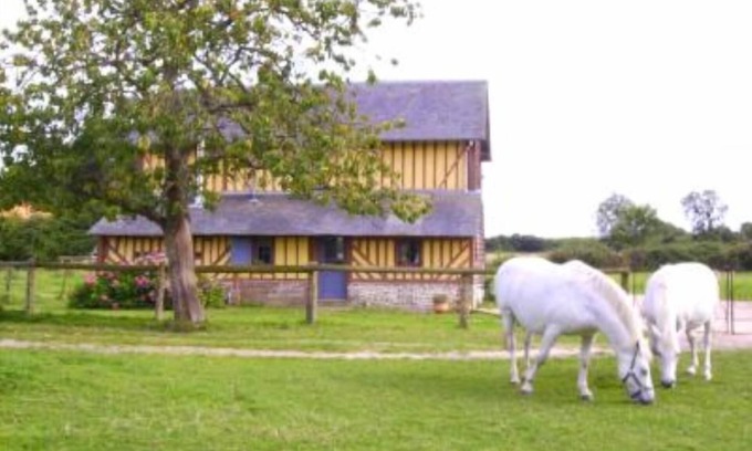 Saint-Philbert-des-Champs House | The House of Leopold.