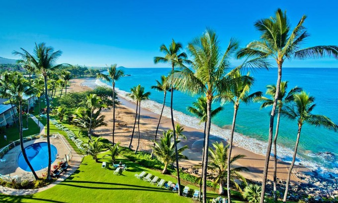 Kihei Resort | The Hale Pau Hana
