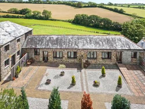 Liskeard House | The Hayloft - Uk50027