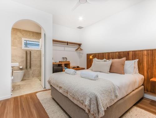 Byron Bay Hotel | The Health Lodge
