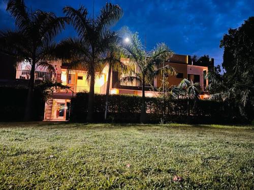 Bail Parao Hotel | The HeartWood Farms Inn