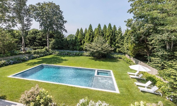 Amagansett Lanes House | The Hedges Lane Residence - Quintessential Hamptons Summer