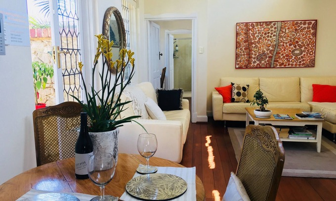 Fremantle House | The Heritage Luxe Coach House, Fremantle