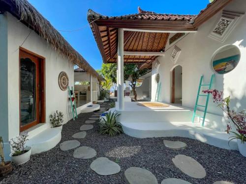 Abang Villa | The Hidden Escapes Amed - Unique Beachfront Villa on Amed