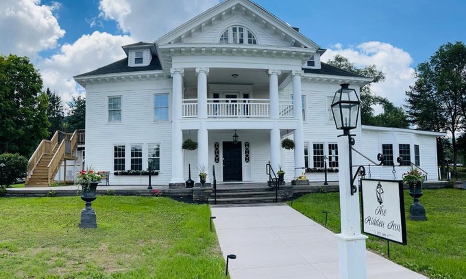 South Kortright Hotel | The Hidden Inn