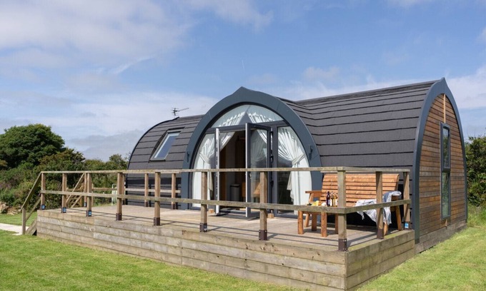 Castallack Cabin | The Hideaway at Tremorna Farm