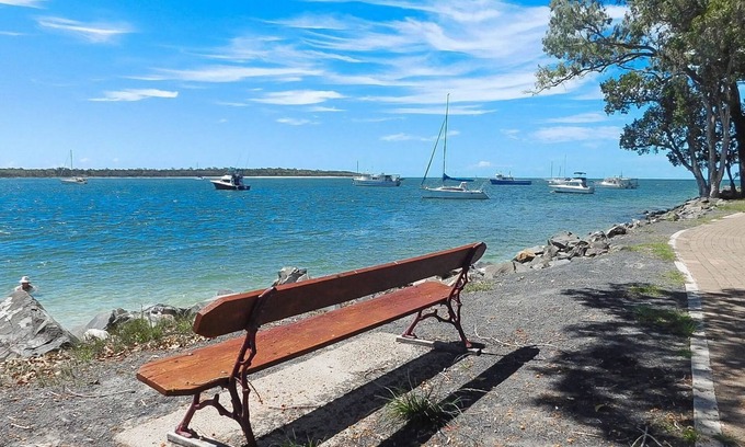 Traviston House | The Hideaway - Burrum Heads- Close To Boatramp- 3BR