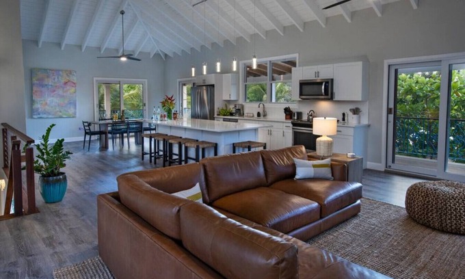 Estate Hull Villa | The Hideaway Hull Bay Beachfront Villa 1