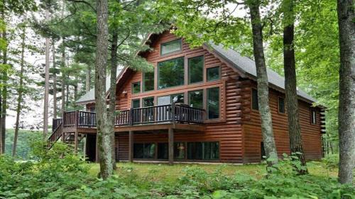 Hayward House | The Hideaway on Clear Lake Island