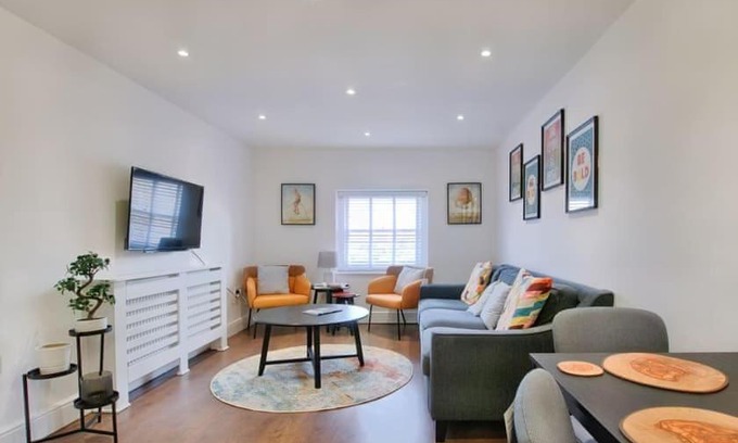 Margate Apartment | The 'HIGH' Life Margate (with SeaViews)