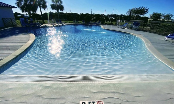 Indian Beach Condo | The High Tide Hideaway- Direct Sound front , pool, steps to beach