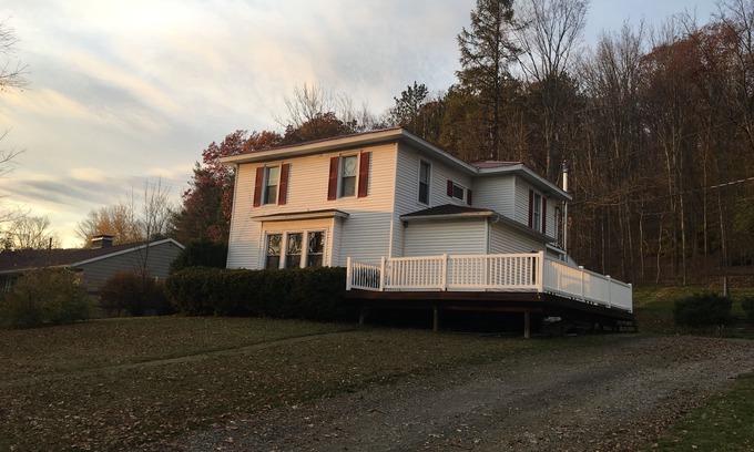 Wellsboro House | The Highland House in Wellsboro, Pa