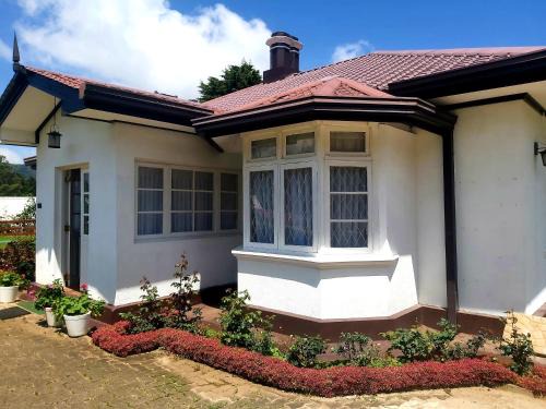 Kandy House | The Hill Cliff Bunglow