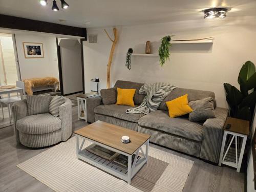 Whitehorse Apartment | The Hilltop